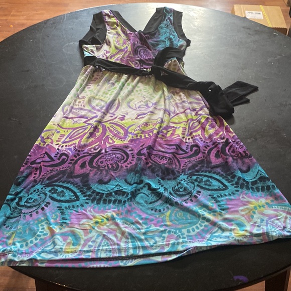 Dress - Picture 2 of 2